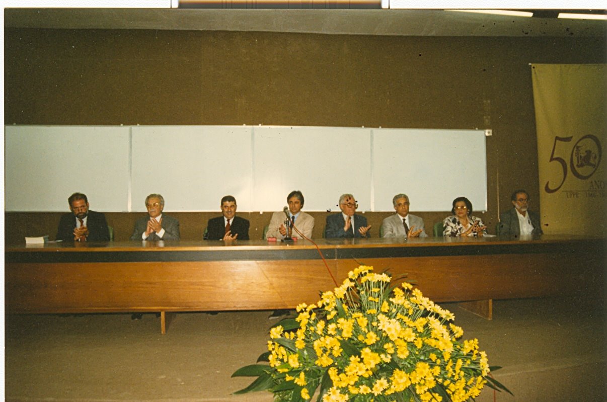 [Homenagem+aos+professores+Portugueses+em+Recife+(Março+1997),+3.jpg]