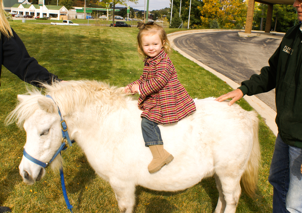 [Maddie+on+horse.jpg]