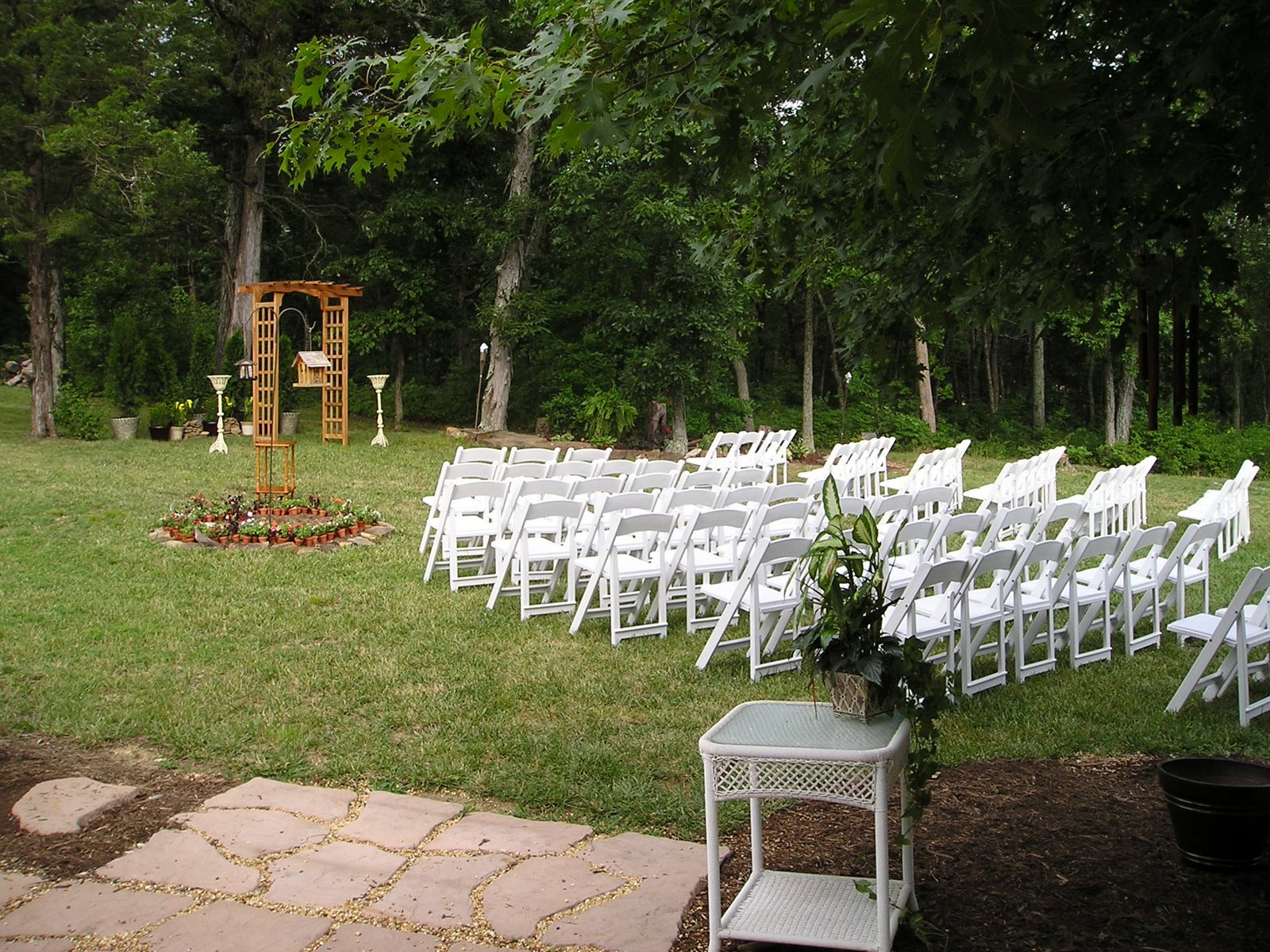 [Wedding+Arbor+and+Flowers+012.jpg]
