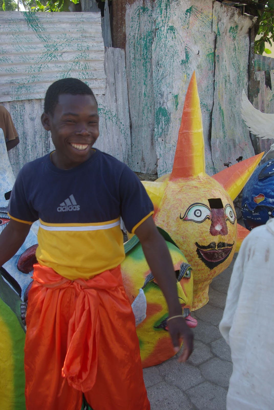 [Jacmel+carnaval+2008+(2).jpg]