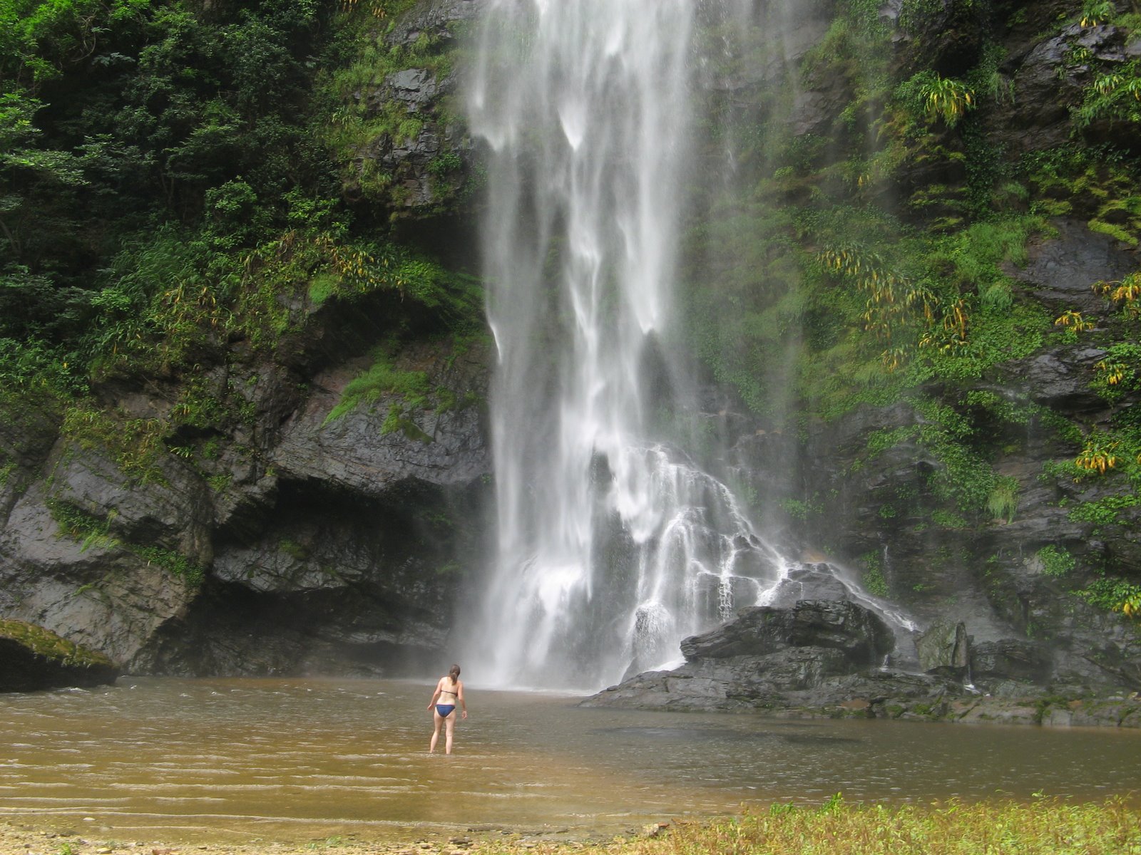 [Waterfall+Trish+back.JPG]