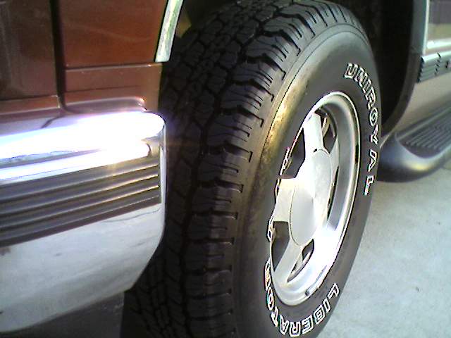 [tire+pic]