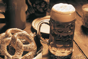 [pretzels-and-beer-~-pr21142.jpg]