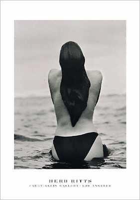 [Woman+in+the+sea,+Hawaii,+1988,+by+Herb+Ritts.bmp]