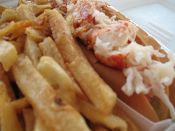 [Bouctouche+Lobster+Roll.jpg]