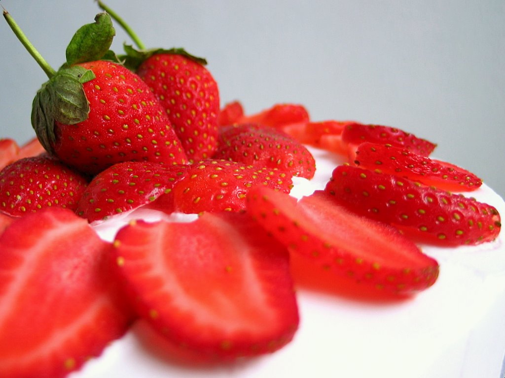 [strawberry+aniversary4.jpg]