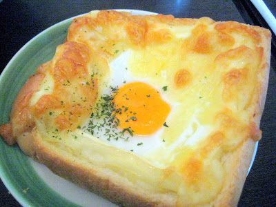 طبخات منوعة Sunny+side+up+toast8
