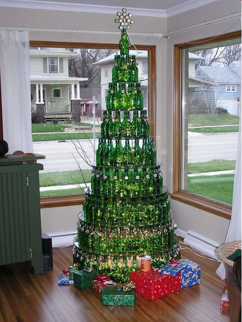 [christmas-bottle-tree.jpg]