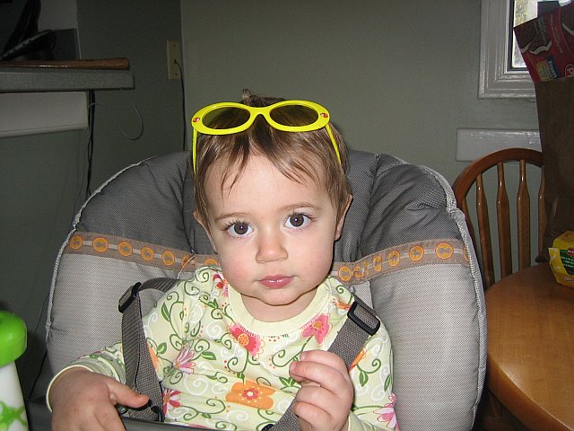 [Olivia+sunglasses2.jpg]
