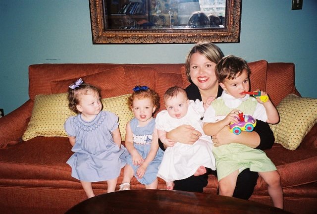 [sissy+and+her+babies.jpg]
