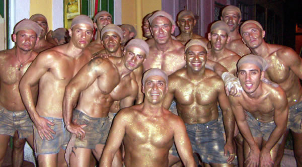 [men+at+carnival+Rio.jpg]