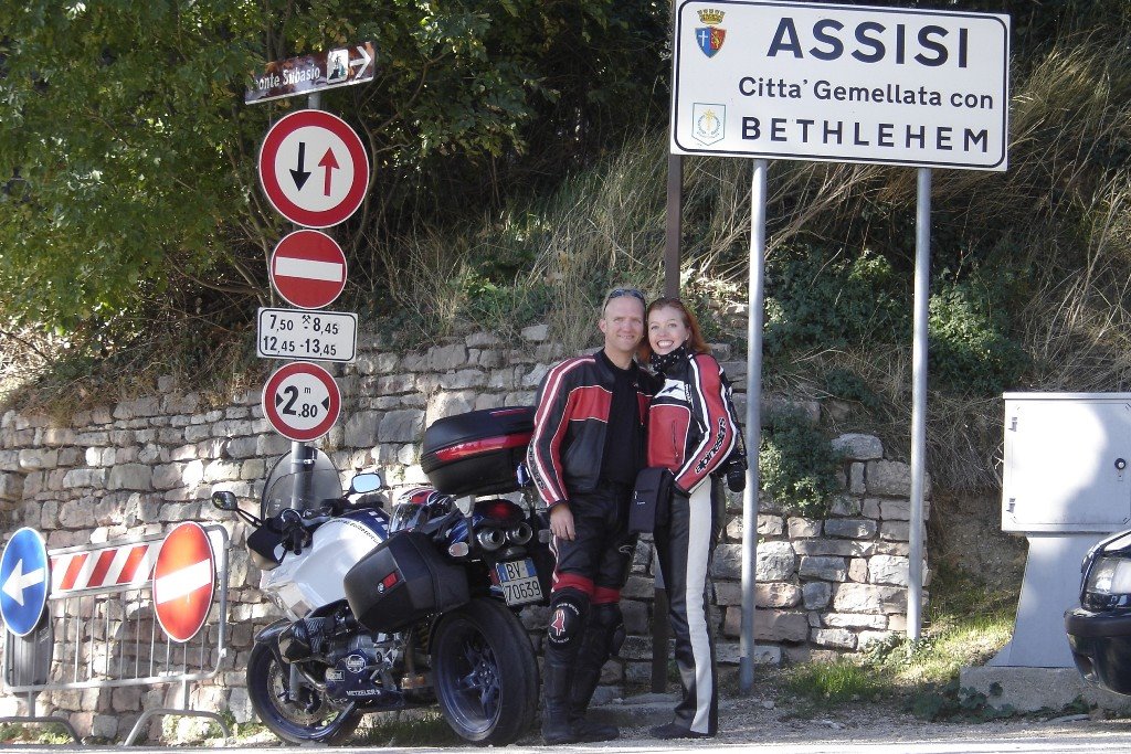 [Moto+Italia+Assisi.jpg]
