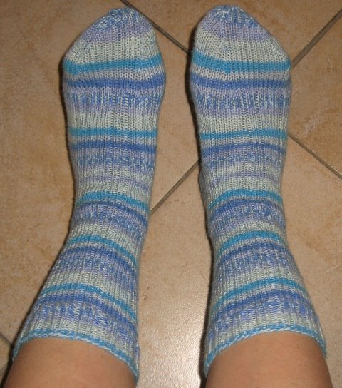 [relax+socks.JPG]