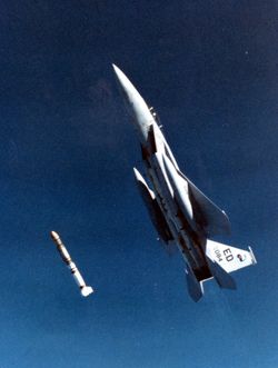 [250px-ASAT_missile_launch.jpg]