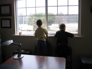 [boys+at+window.JPG]