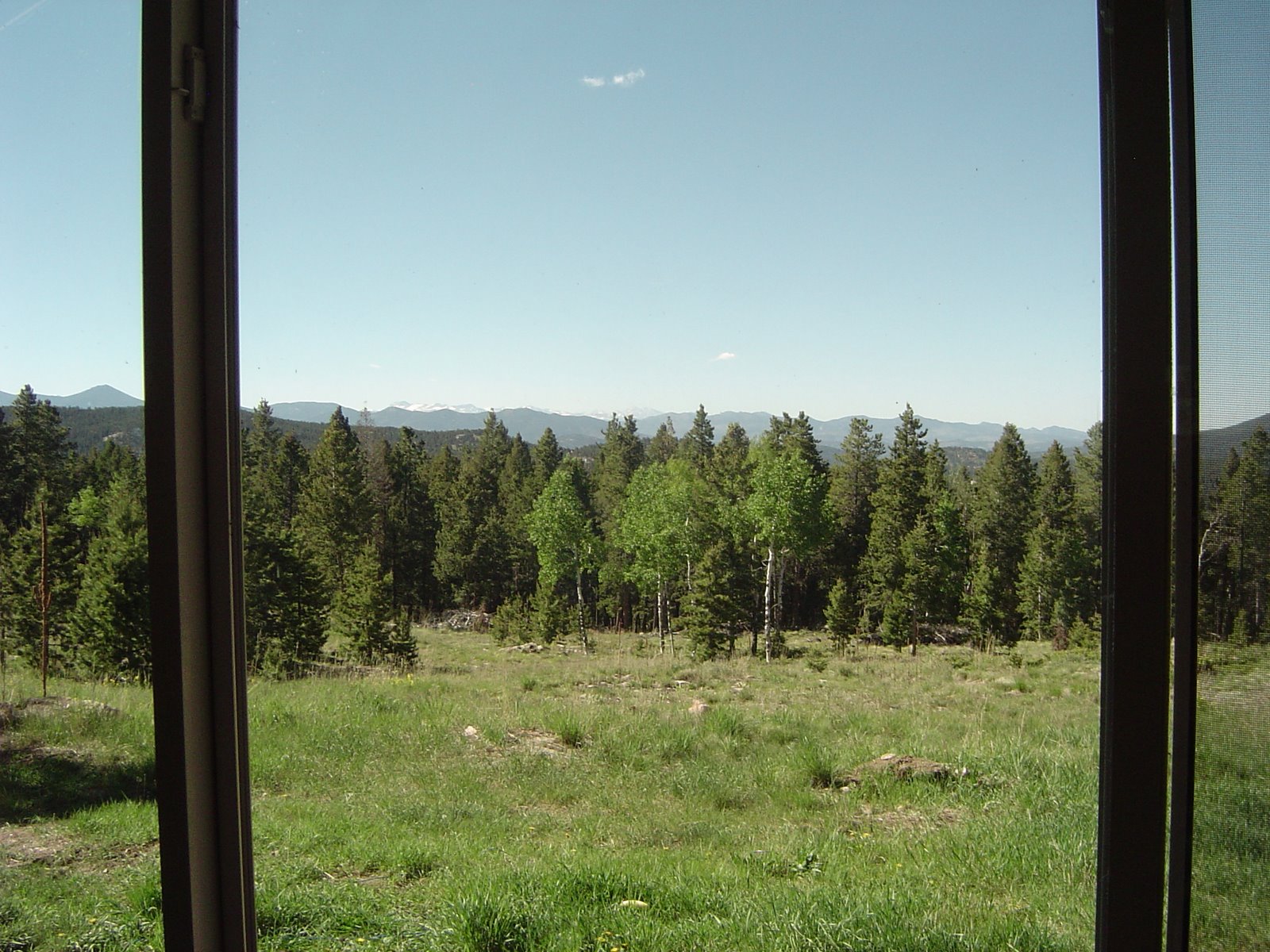 [window+view.JPG]