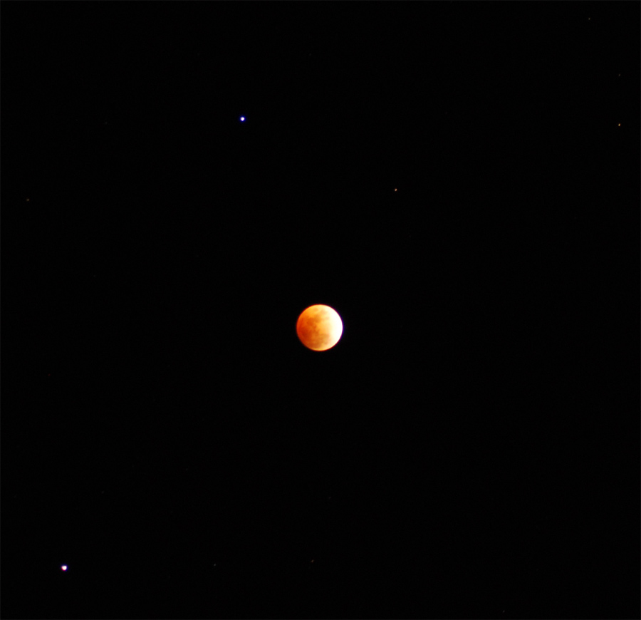 [lunar-eclipse-2-20-2008.jpg]