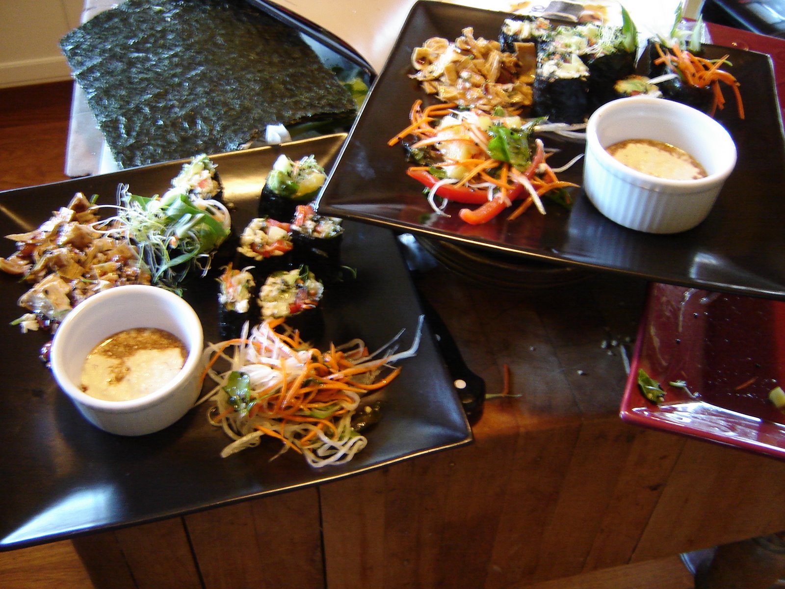 [sushi+plates.jpg]