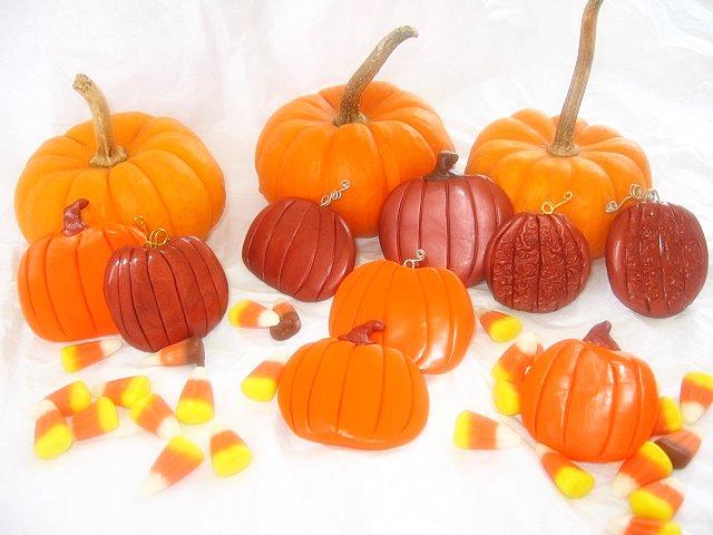 [pumpkin+pins+one+(Small).jpg]