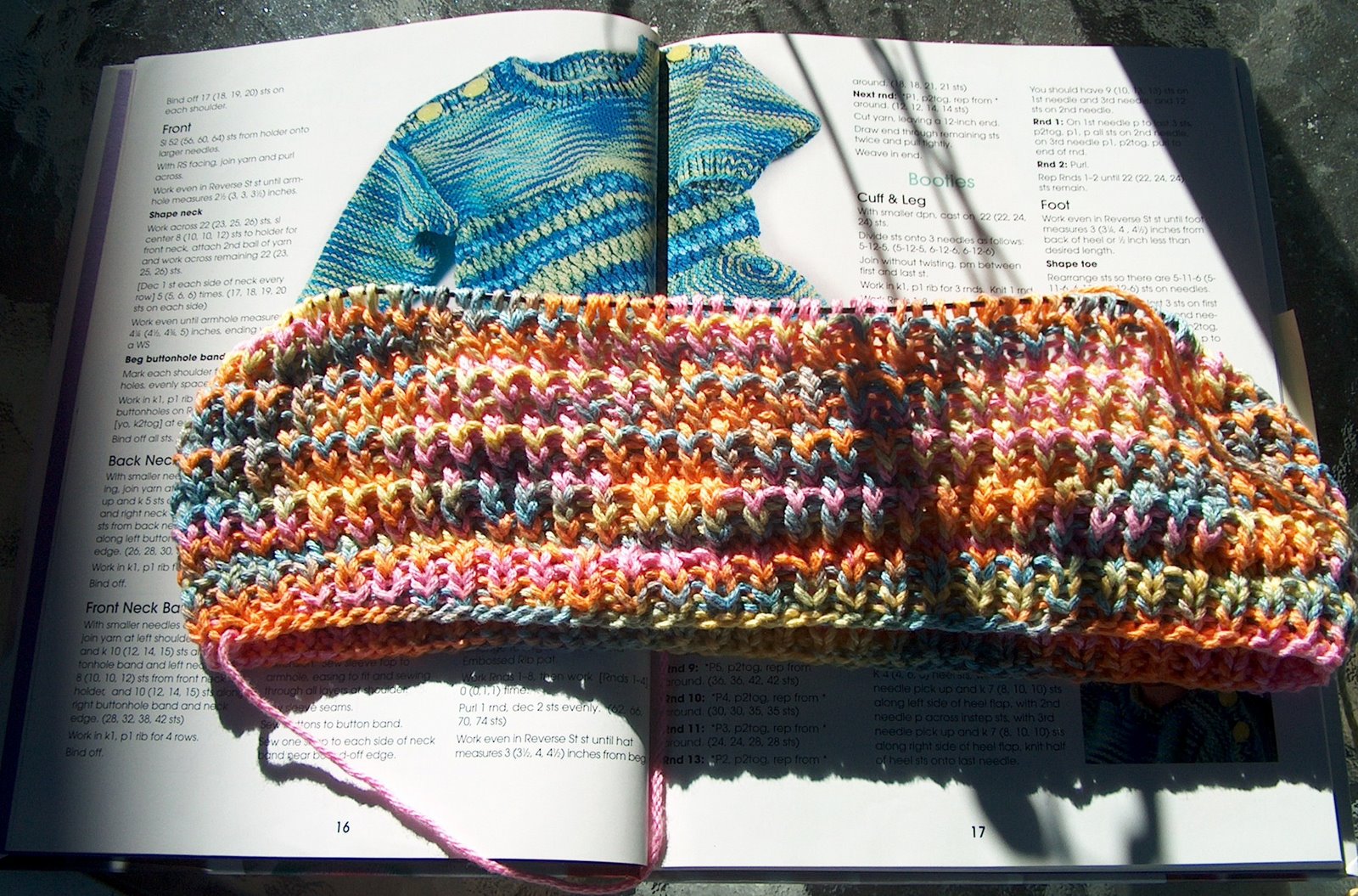 [knitting+017.JPG]