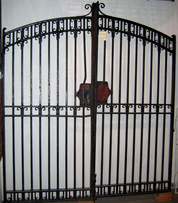 [iron+gate.jpg]