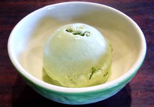 [green+tea+japanese+icecream.jpg]