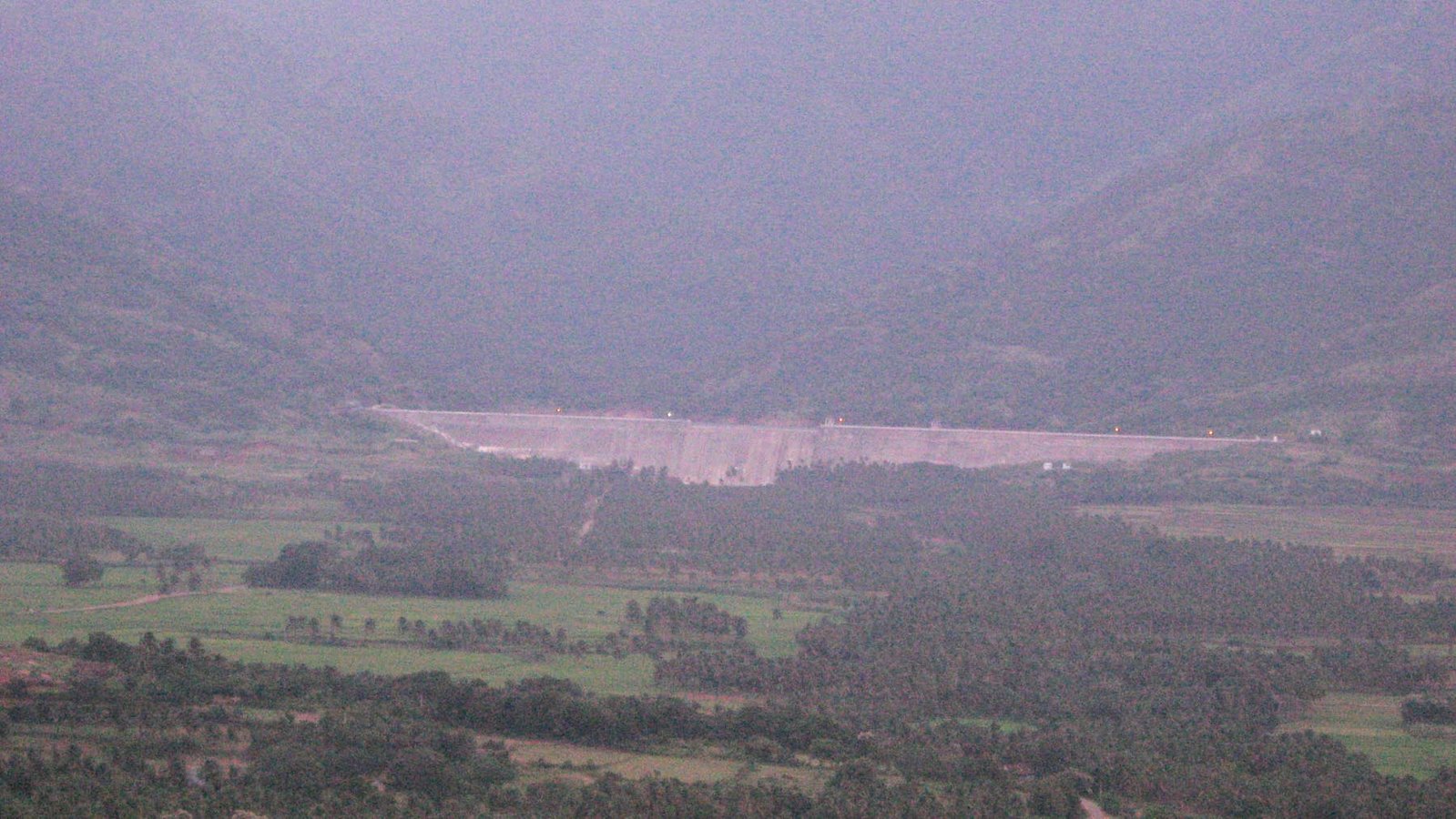 [adavi+nayinar+dam+view+from+the+hill+temple.jpg]