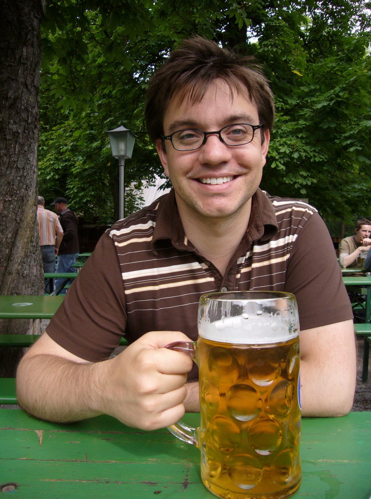 [kevin_with_a_biermass.jpg]