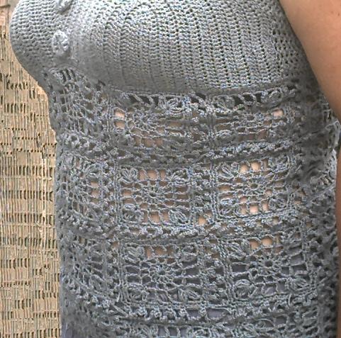 [top+crochet+gris.JPG]