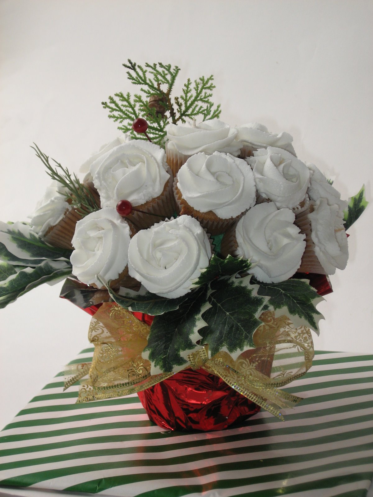 [Cupcake+bouquet+07.jpg]