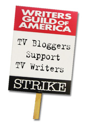 [blogger_strike_sign.jpg]