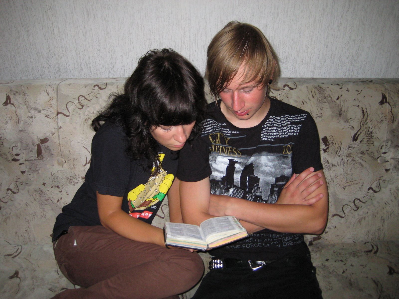 [Kirov+Zina+Yura+and+Bible.jpg]