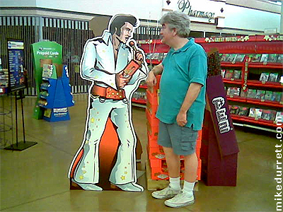 Elvis Presley and Mike Durrett together on the same screen!