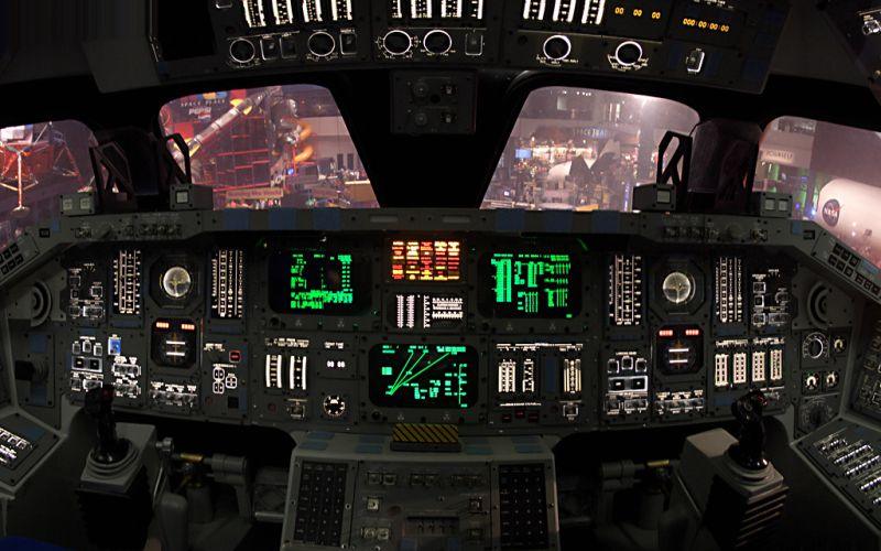 [top-10-aircraft-cockpit10.jpg]