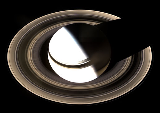 Saturno visto como nunca