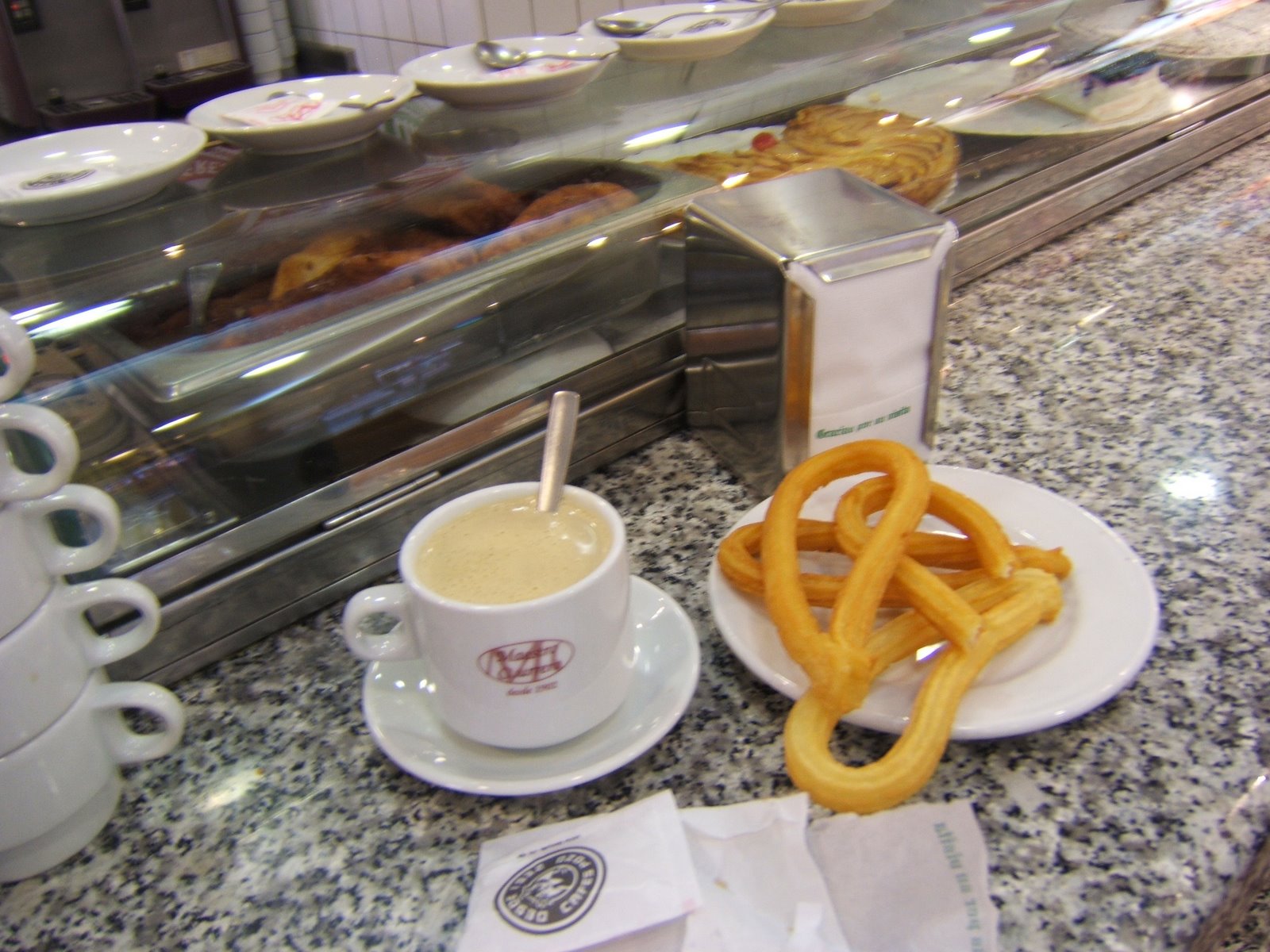 [Madrid+donuts.JPG]