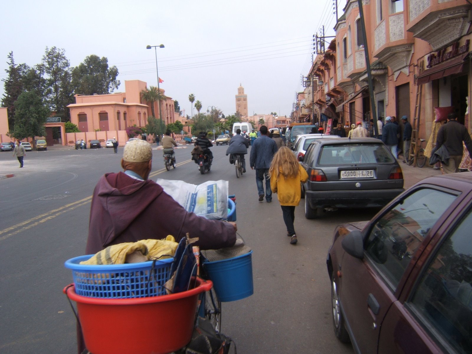 [Marrakech+street+life2.JPG]