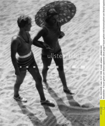[Women+on+beach+1930+Munkacsi.jpg]