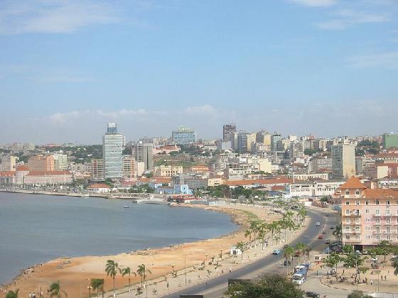 [1239537-Luandas_main_Street_the_Marginal-Luanda.jpg]