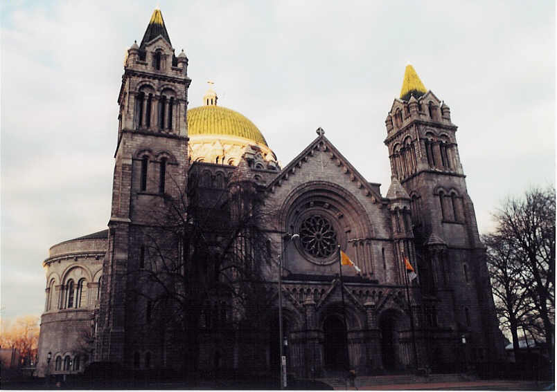 [St.+Louis+Basilica+Cathedral.jpg.jpg]