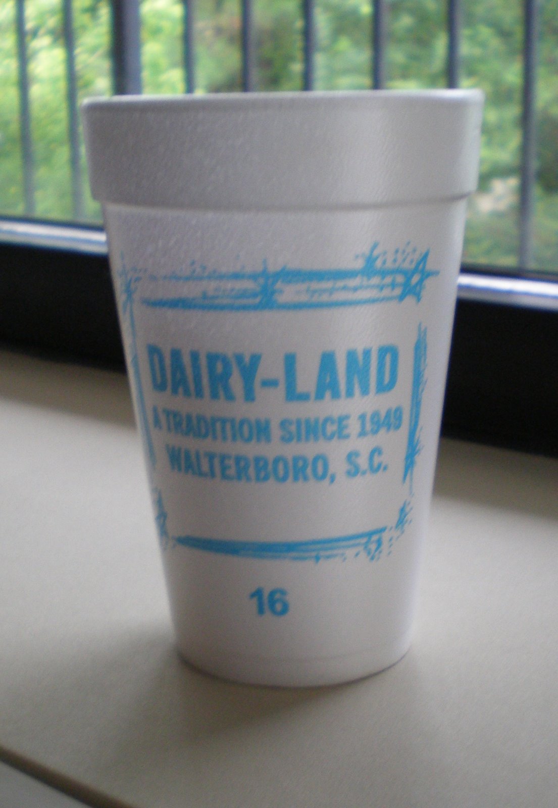[dairy_land_brandlandusa_cup.JPG]