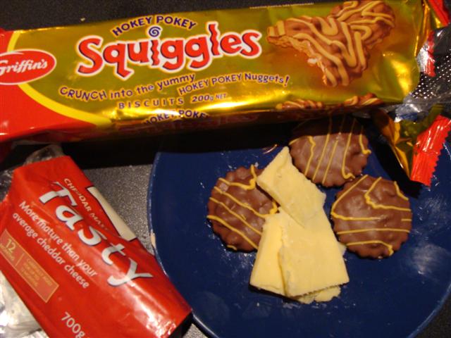 [sqiggles+and+cheese+(Small).JPG]