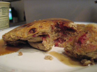 [raspberry+cornmeal+pancakes.jpg]