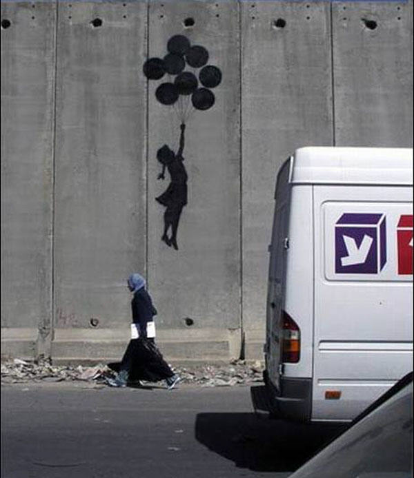 [banksy_graffiti_25.jpg]