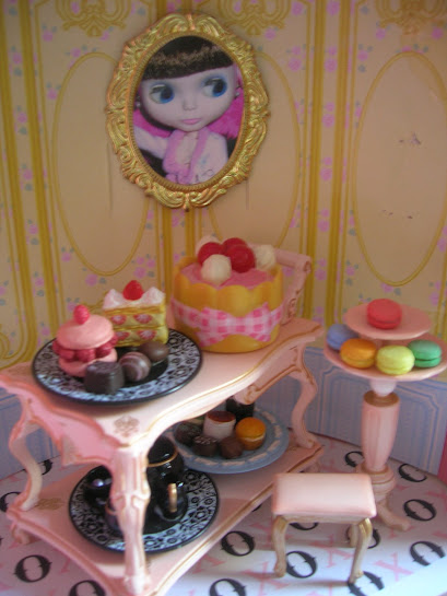 Dainty macaroon and cakes~~