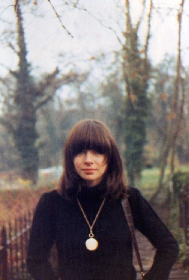 [young_annawintour_2.jpg]