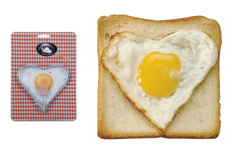 [heart+egg+mold.jpg]