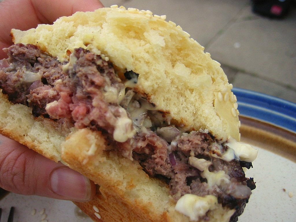 [blue+cheese+burger+2.jpg]