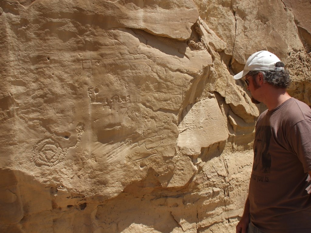[Chaco+Petroglyphys.jpg]