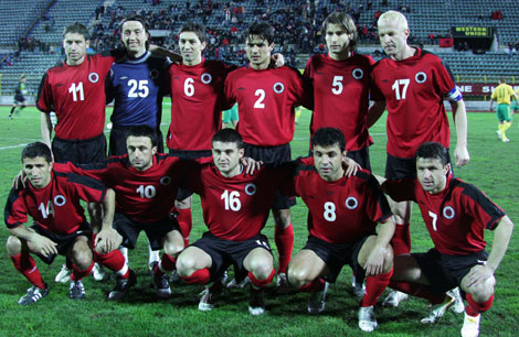[squadra+albania++calcio+2007.jpg]